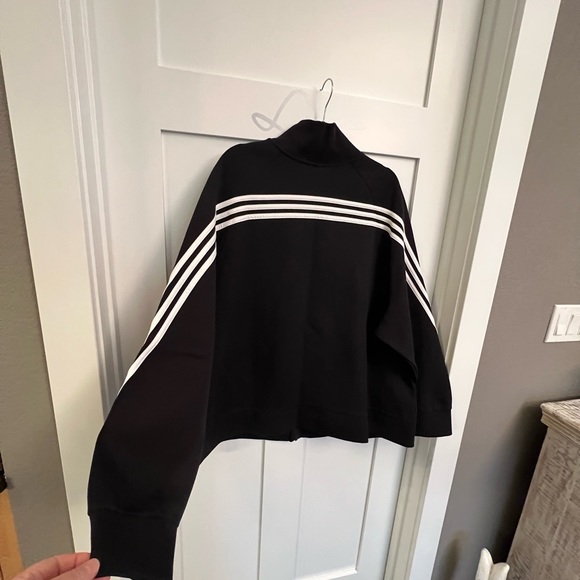 Adidas Women’s 4x Full Zip Sweatshirt Black with White Stripe New w/o Tags - Picture 5 of 9